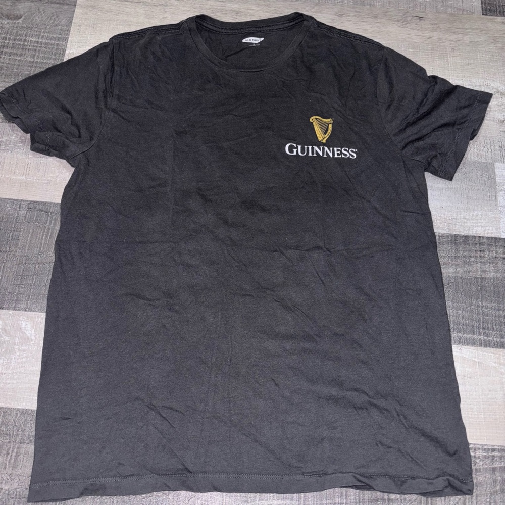 🍺Old Navy Black Tee with Guinness Logo
